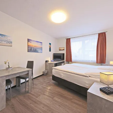 Huelsmann Garni Hotel *